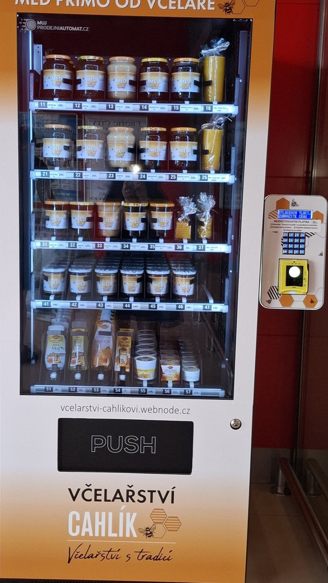 Prodejní automat - OC TABAČKA NOVÝ JIČÍN